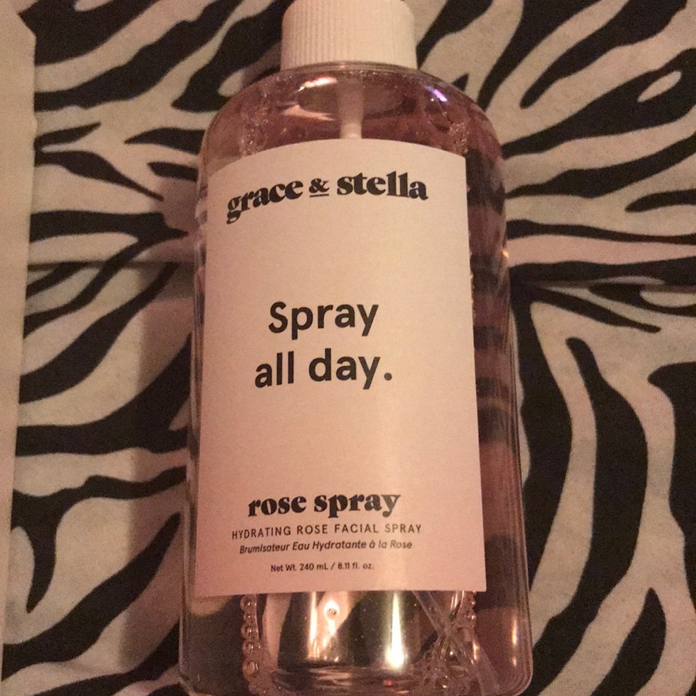 Hydrating rose facial spray